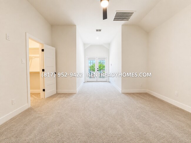 Building Photo - 1750 Greenwood Ct