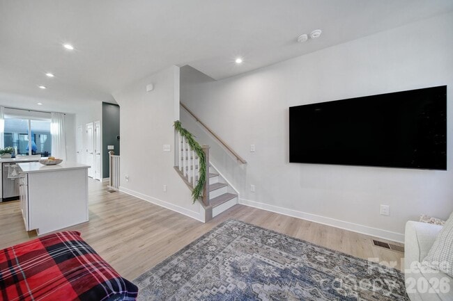 Building Photo - 6120 Station Crossing Ave