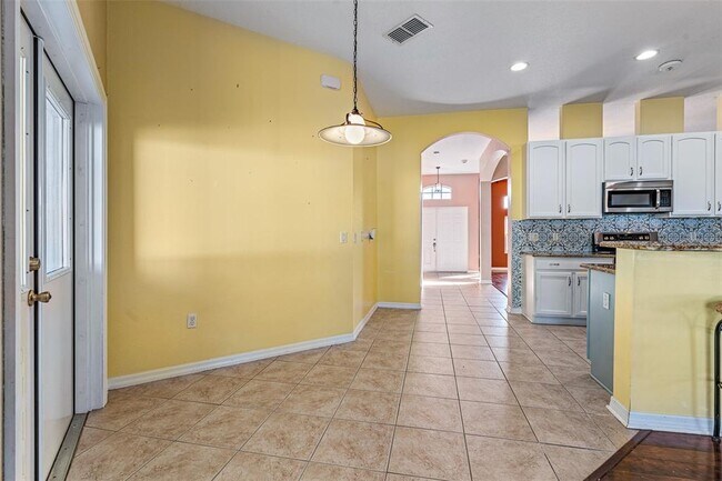 Building Photo - 33 Seamanship Trail