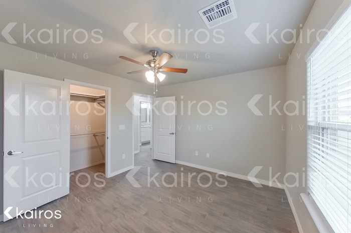 Building Photo - 2807 Destin Ave