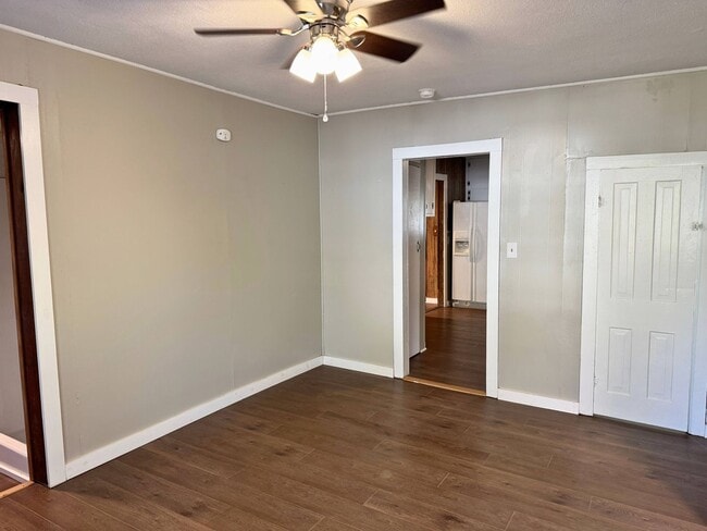 Building Photo - Quiet, 2 Bed 1 Bath Home In Burkburnett