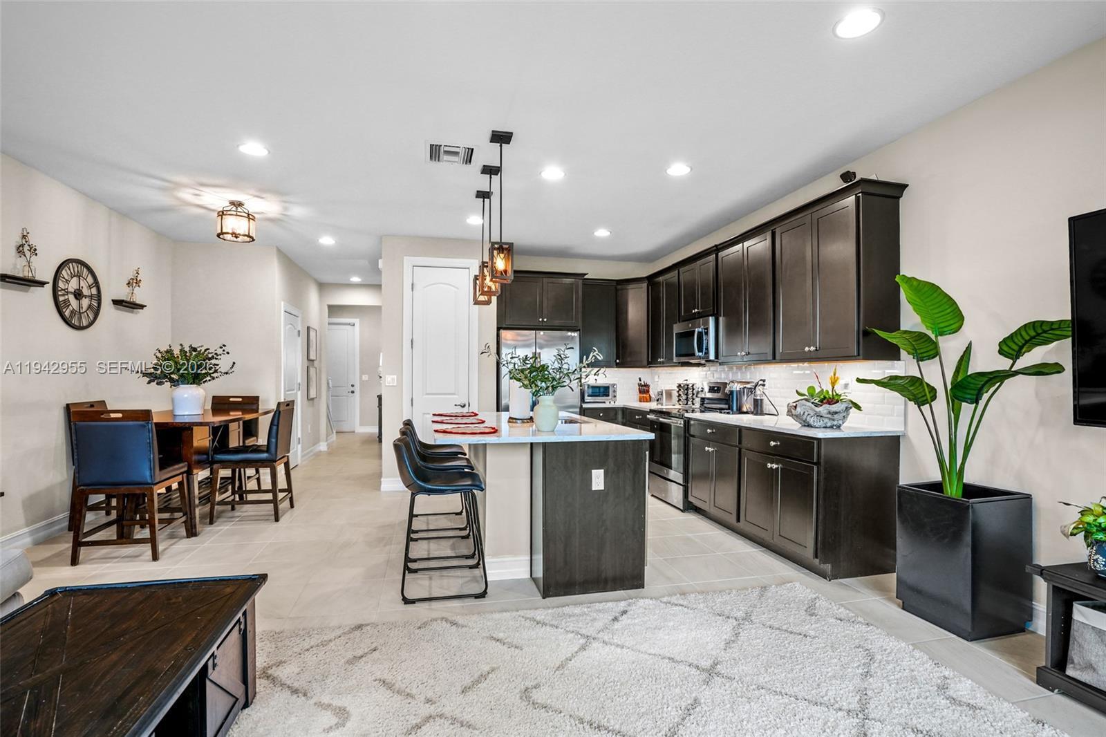 Building Photo - 10103 Akenside Dr