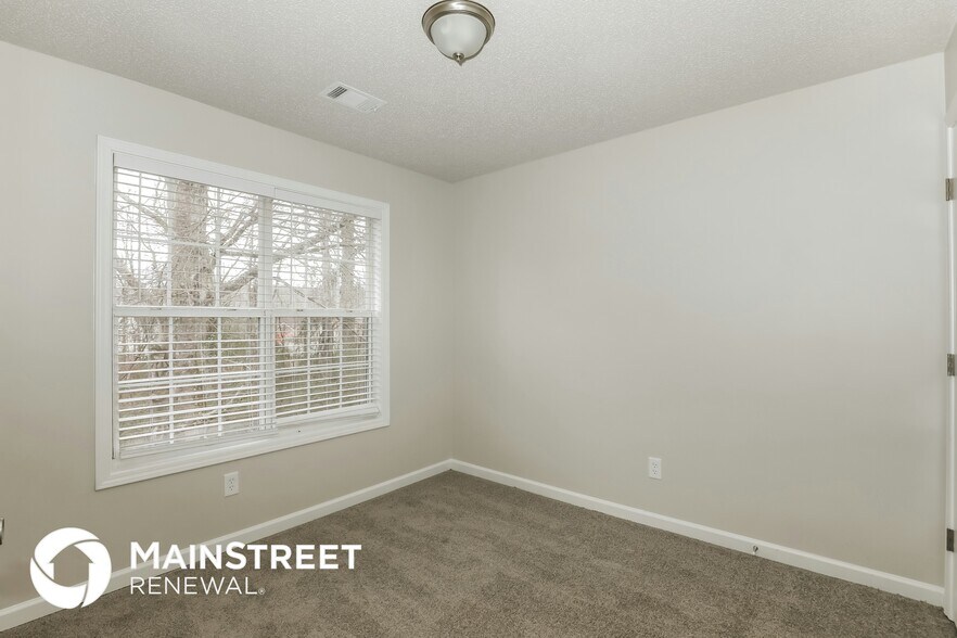 Building Photo - 1065 Garrison Ct