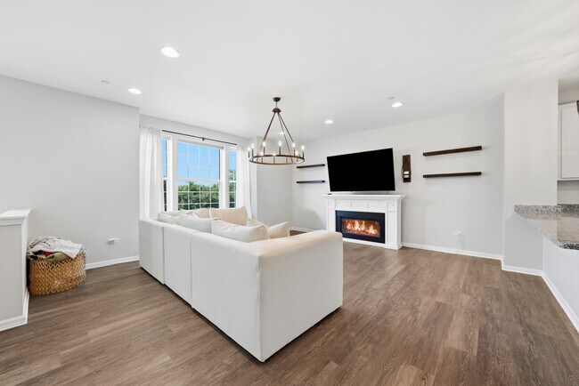 Building Photo - 2546 Huntleigh Ln