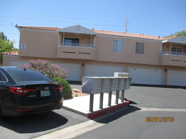 Building Photo - 8452 Boseck Dr