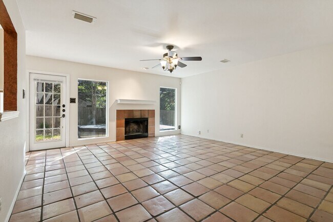 Building Photo - 2535 Chestnut Bend