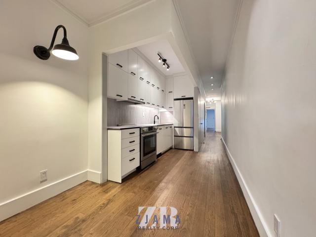 Building Photo - 2 bedroom in Brooklyn NY 11231