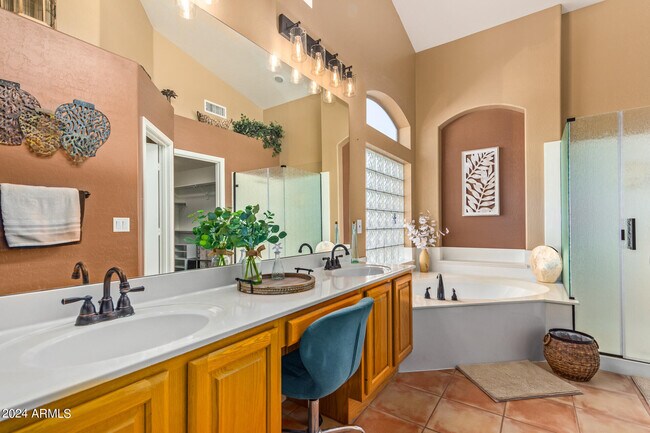 Building Photo - 2750 S Nolina Pl