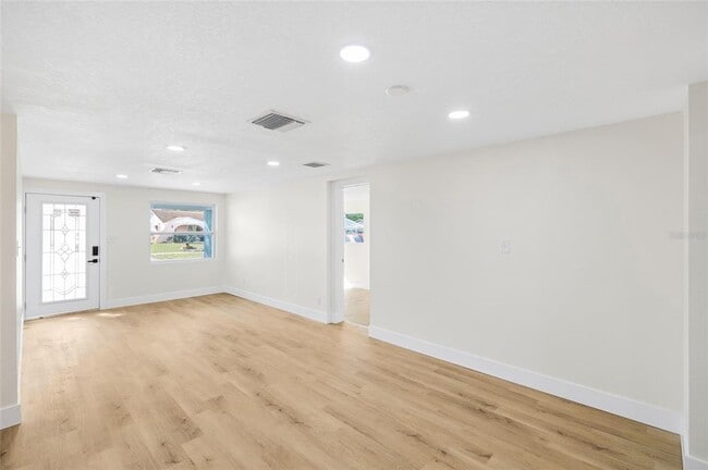 Building Photo - 4403 N 48th St