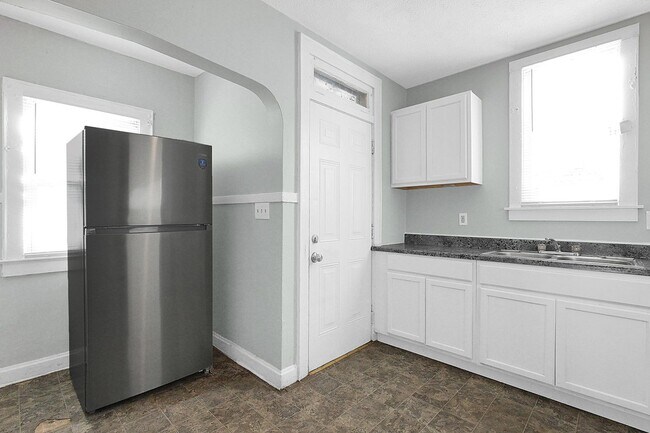 Building Photo - 1521-1523 Republic Ave