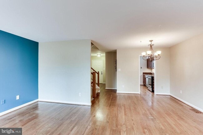 Building Photo - 839 N Greenbrier St