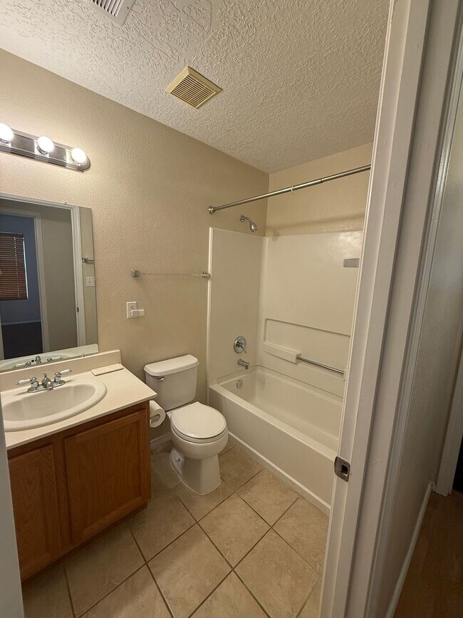 Building Photo - 10615 Monte Bello Ct NW