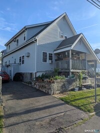 Building Photo - 19 Piave St