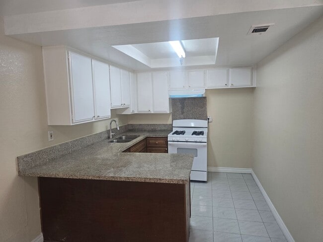 Building Photo - NEWHOPE - GARDEN GROVE