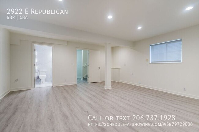 Building Photo - 2922 E Republican-