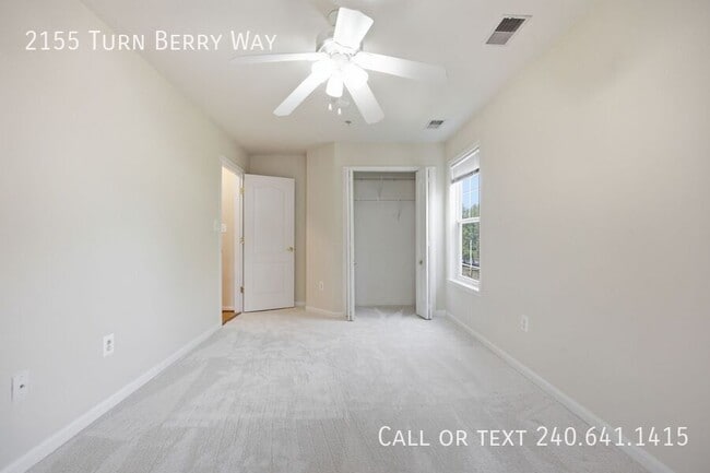 Building Photo - 2155 Turn Berry Way