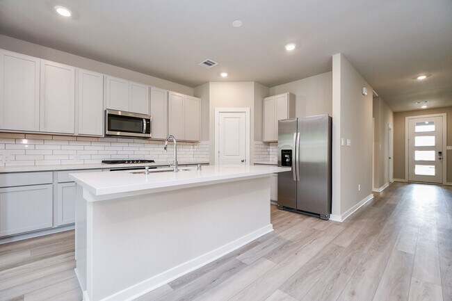 Building Photo - 5122 juniper lagoon