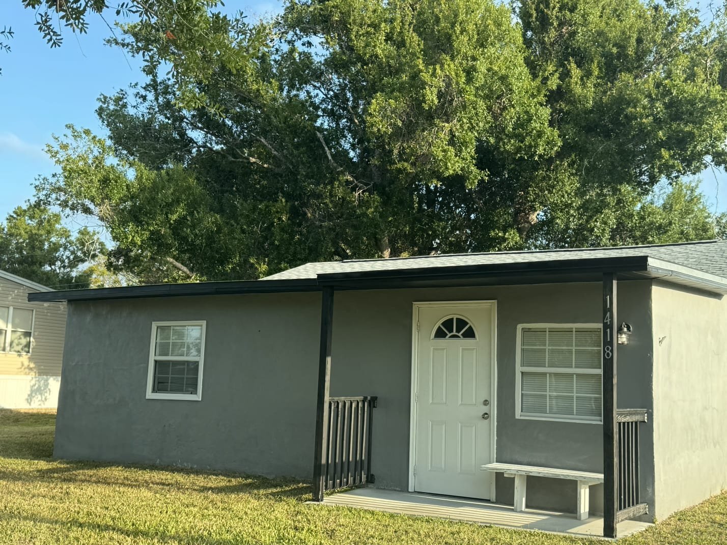 Building Photo - 1418 Woodlawn Ave