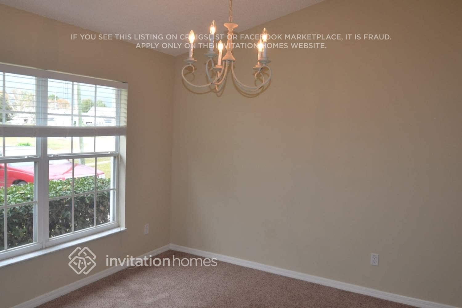 Building Photo - 1450 Lodge Terrace