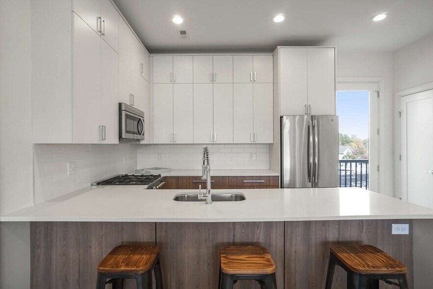 Kitchen - 7 Burroughs St