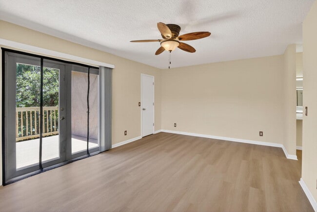 Building Photo - 2520 Van Buren St