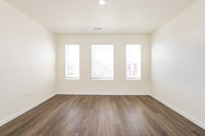 Building Photo - 13417 Oneida Ln