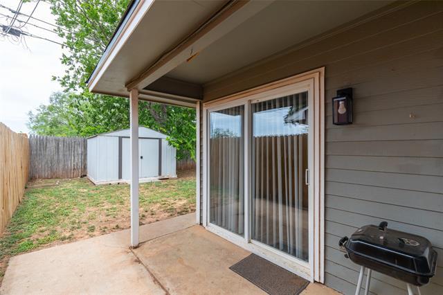 Building Photo - 47 Shady Brook Cir