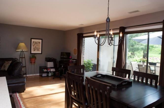 Building Photo - 10 Esprit Ter