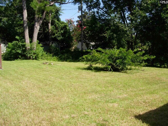 Building Photo - 704 S Bonham Rd