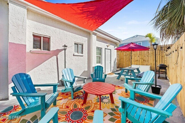 Building Photo - 204 Carol Pl