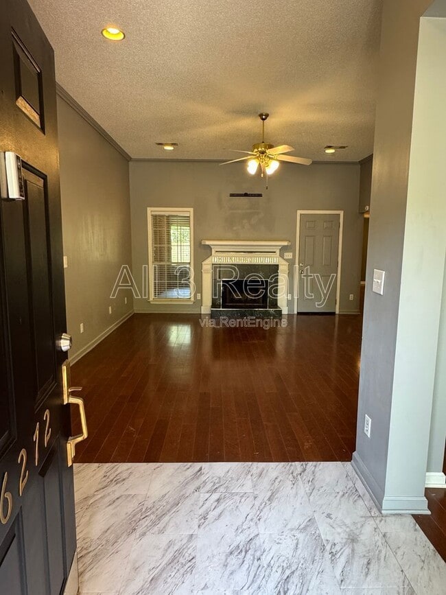 Building Photo - 6272 Deerwood Dr