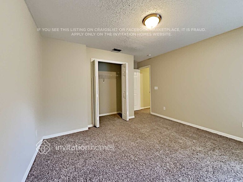 Building Photo - 713 Battery Pointe Dr