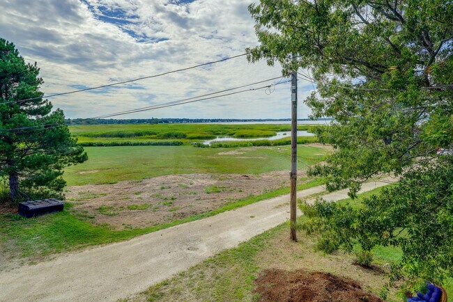 Building Photo - 53 Plum Island Turnpike