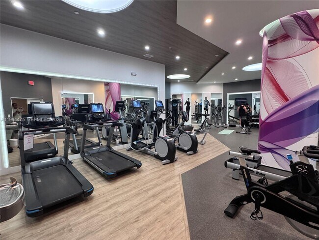 Building Photo - 3610 Yacht Club Dr