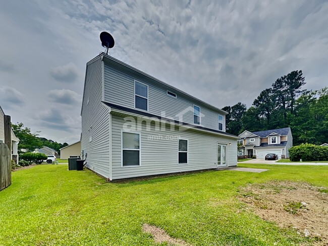 Building Photo - 400 Stoney Field Dr