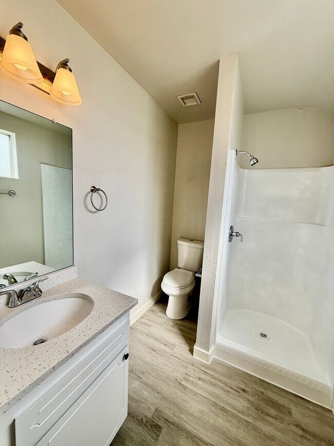 Building Photo - Pet-Friendly 4-BR Home in Santa Clara with RV Parking