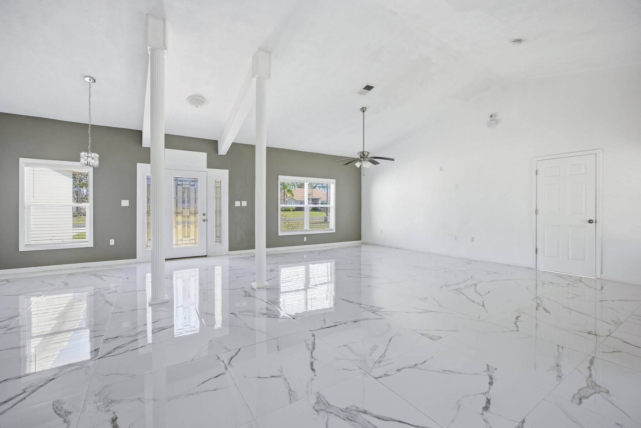 Building Photo - 14550 SW 61st Ct