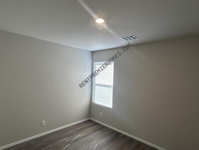 Building Photo - 29140 E79th Pl S