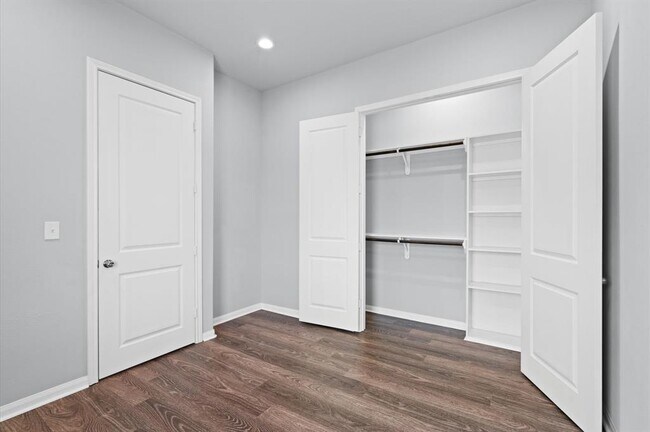 Building Photo - 18835 Elegance Ave