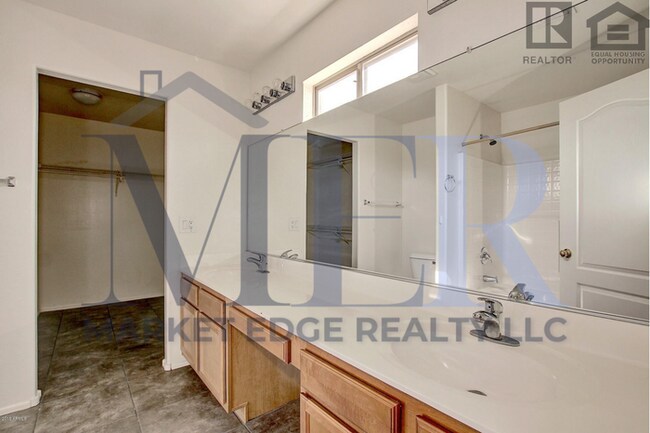 Building Photo - 5Bed/3Bath House in the City of Maricopa! $1795 MOVE-IN SPECIAL! Move-In Ready on 02/12/2026!