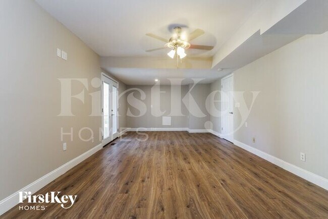 Building Photo - 334 McKees Rock Ln