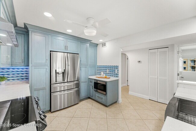 Building Photo - 1125 Jimmy Buffett Mem Hwy