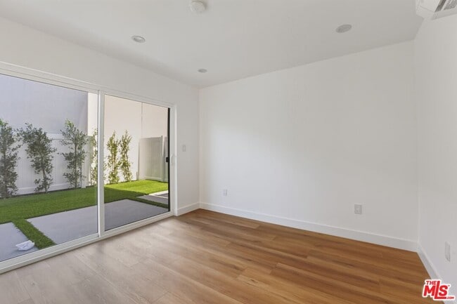 Building Photo - 14167 Erwin St