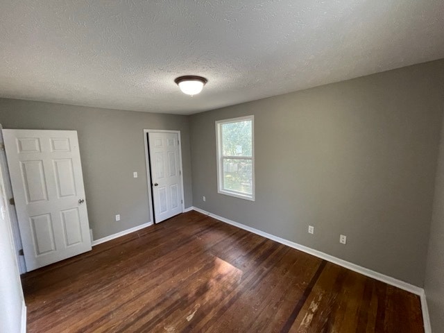 Bedroom - 1417 N Broadway Ave