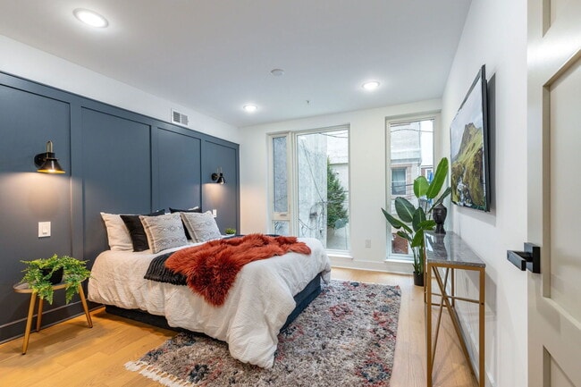 Building Photo - 609 S Orianna St