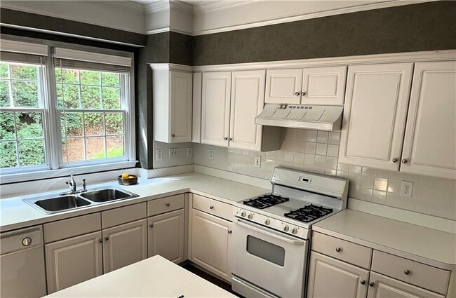 Building Photo - 5080 Avala Park Ln