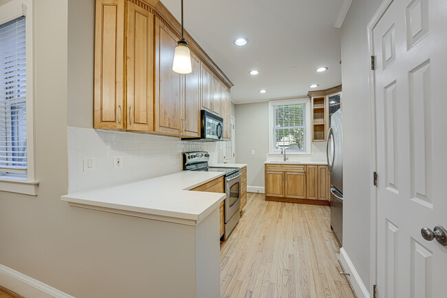 Open kitchen - 2240 12th Street Northwest