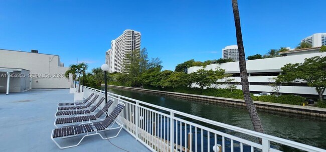 Building Photo - 3745 NE 171 St