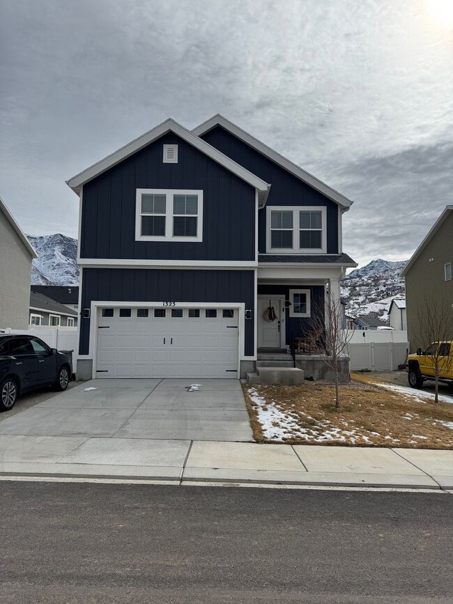 Building Photo - Spacious 5BR House in Santaquin