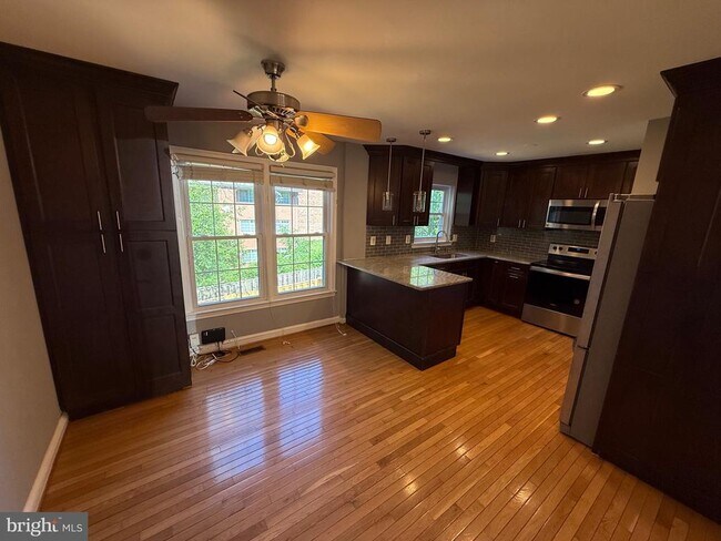 Building Photo - 2430 Windbreak Dr